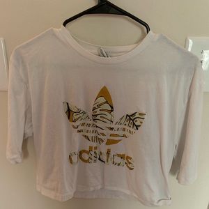 worn once adidas tee!